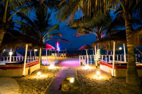  Village Susegat Beach Resort  Морджим